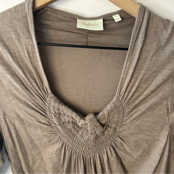 Deletta from Anthropologie Women’s Brown Short Sleeve V-Neck Tee, Size Large - Picture 2 of 8